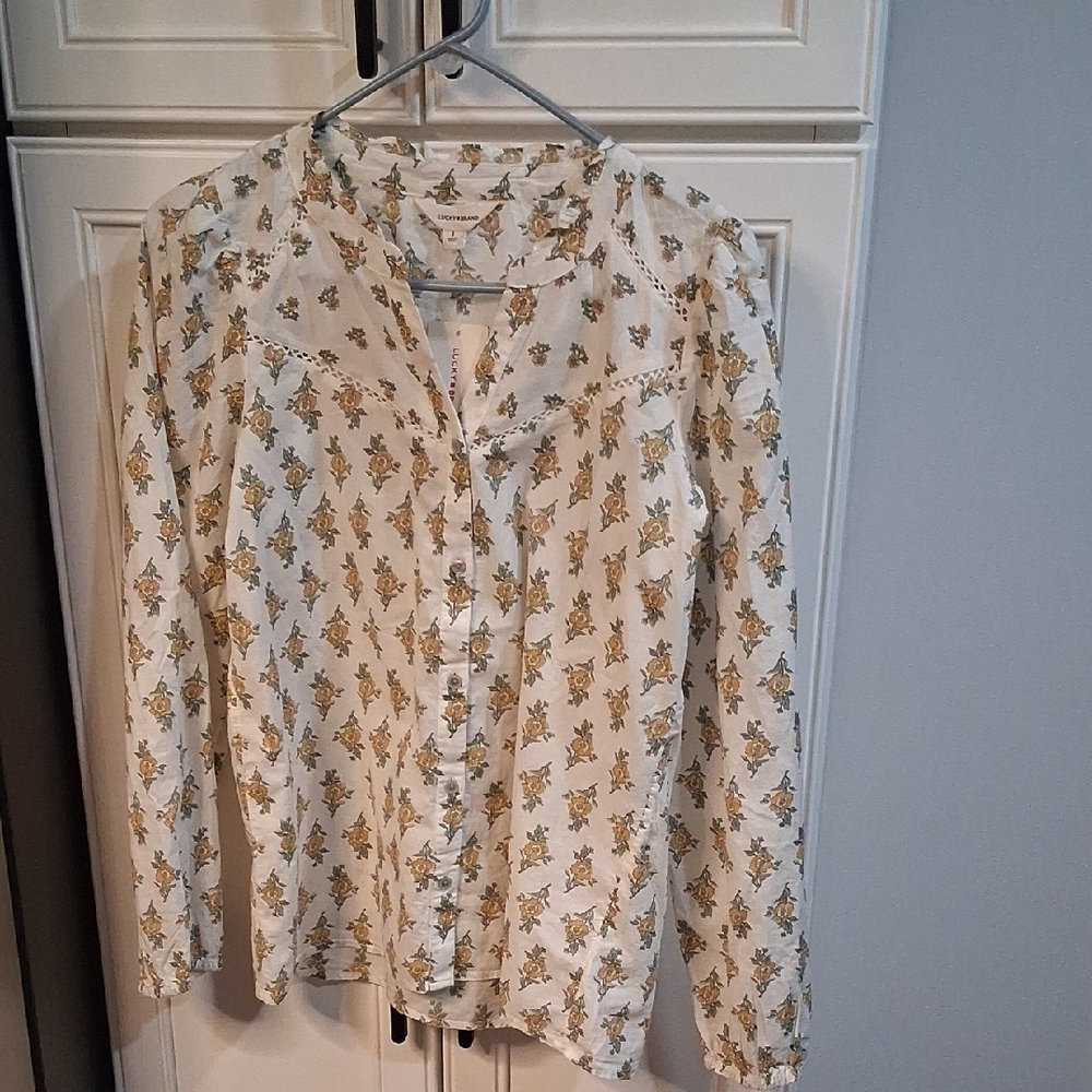 New! Lucky Brand Floral Button Up Blouse Size Small